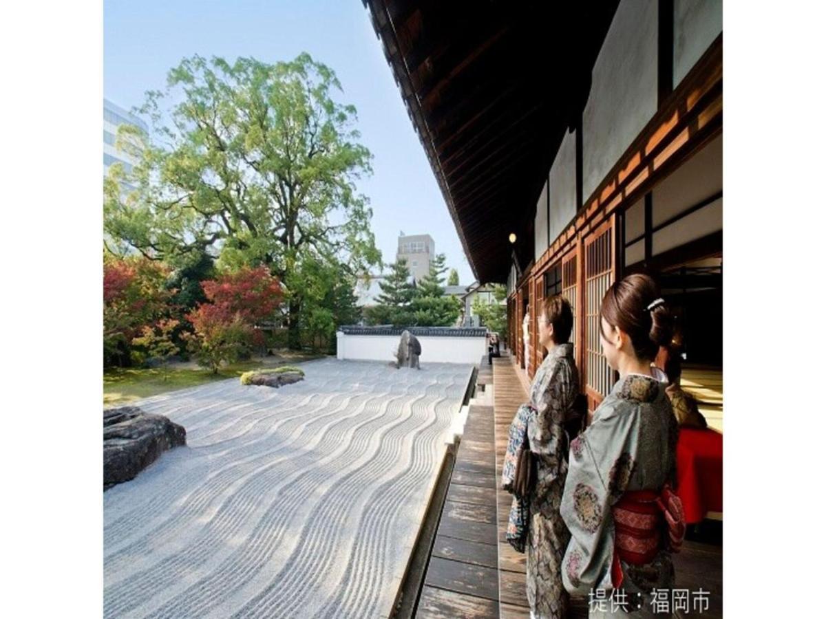 Court Hotel Fukuoka Tenjin - Vacation Stay 42334V Ngoại thất bức ảnh